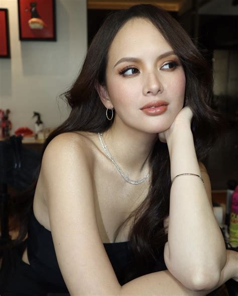 teen pinay big tits|Pinoy celebrities who had breast reduction, explant surgery.
